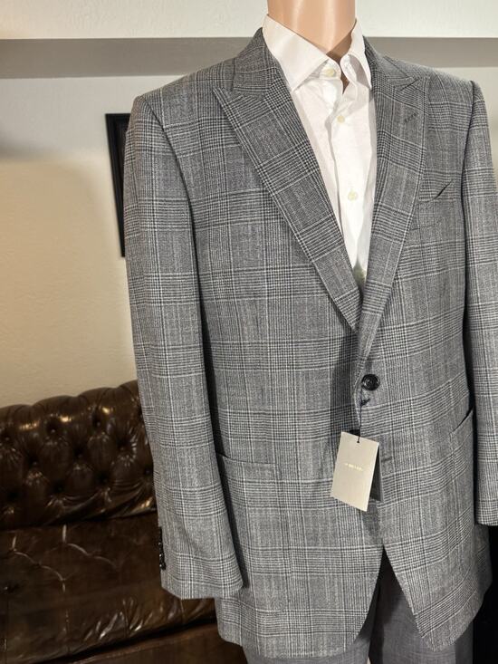 Tom Ford Other - New with Tags Tom Ford Prince of Wales Houndstooth Gray Blazer 54 44R Peak Lapel